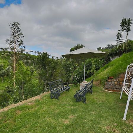 Rustling River Resort 우티 외부 사진